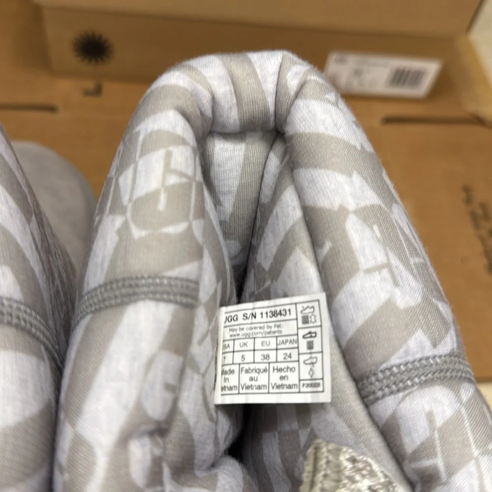UGG Classic Short Jersey Stripe - W7